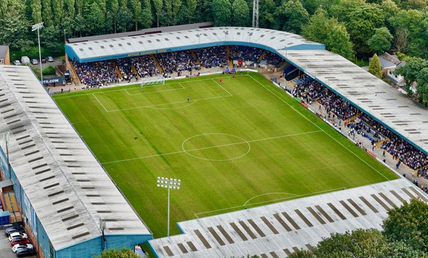 Comment ajuster l'angle de la selle pour optimiser le confort sur de longues distances?